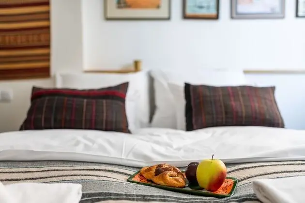 Traditional Apart Daire