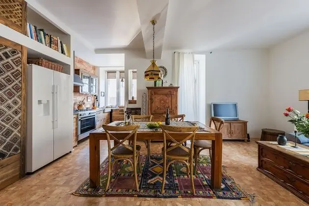 Traditional Apart Daire