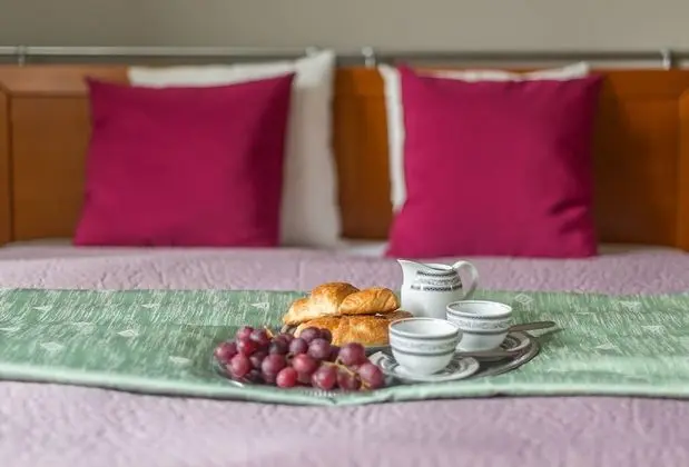 Luxury Apart Daire, 1 Yatak Odası (with A/C - at Tamka 47 street)