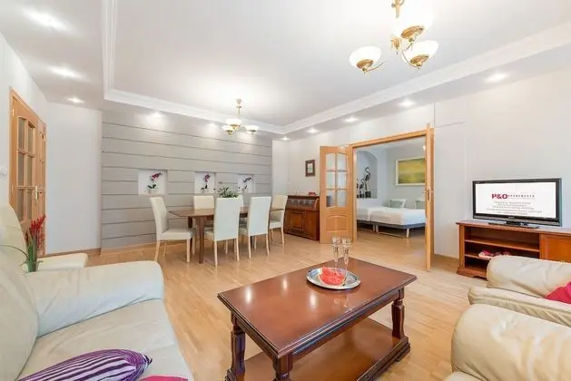 Luxury Apart Daire, 3 Yatak Odası (at 16 Tamka Street)