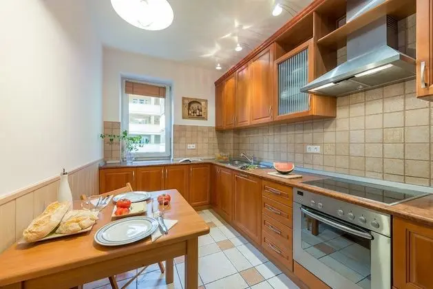 Luxury Apart Daire, 3 Yatak Odası (at 16 Tamka Street)