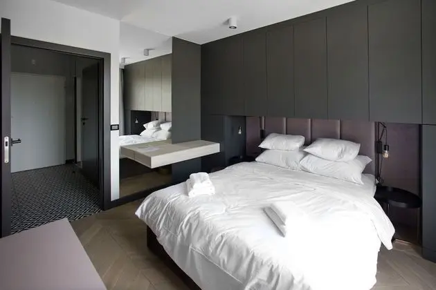 Soho Factory 10 (at 18a Zupnicza)