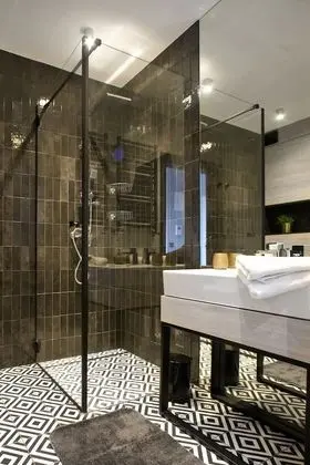 Soho Factory 10 (at 18a Zupnicza)