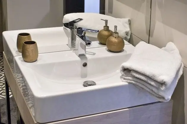 Soho Factory 10 (at 18a Zupnicza)