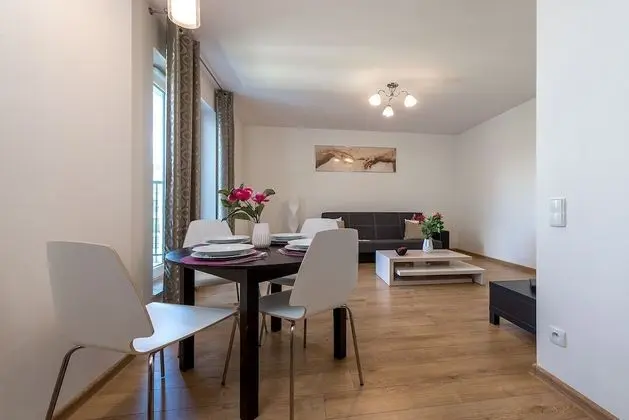 Apart Daire, 1 Yatak Odası (at 16 Obozowa Street)