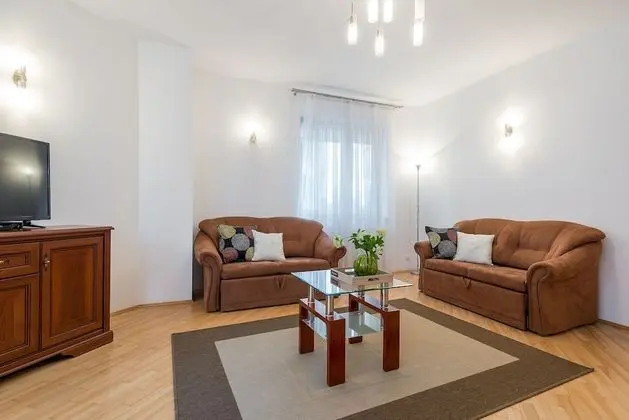 Apart Daire (6 Adults - at 6 Grodkowska Street)