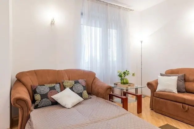 Apart Daire (6 Adults - at 6 Grodkowska Street)