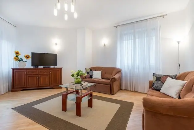 Apart Daire (6 Adults - at 6 Grodkowska Street)