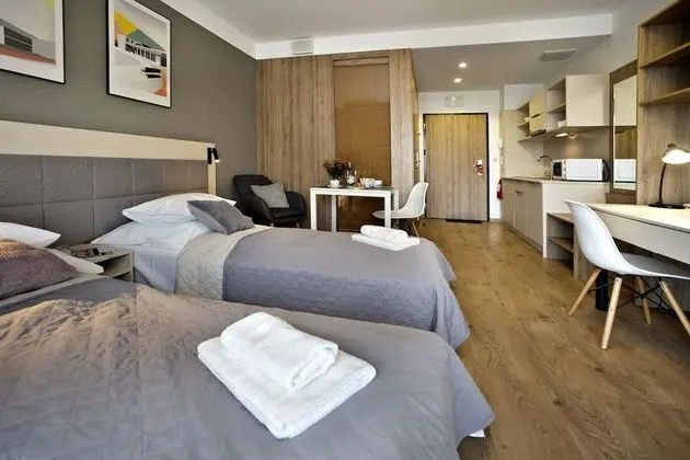 Classic Tek Büyük Yataklı Oda