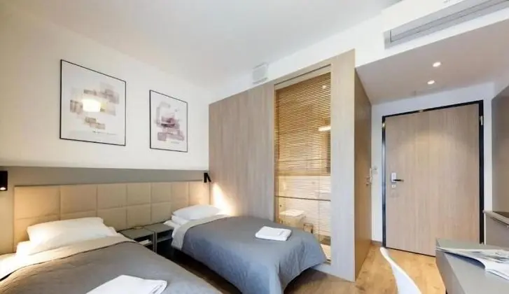 Comfort Tek Büyük Yataklı Oda