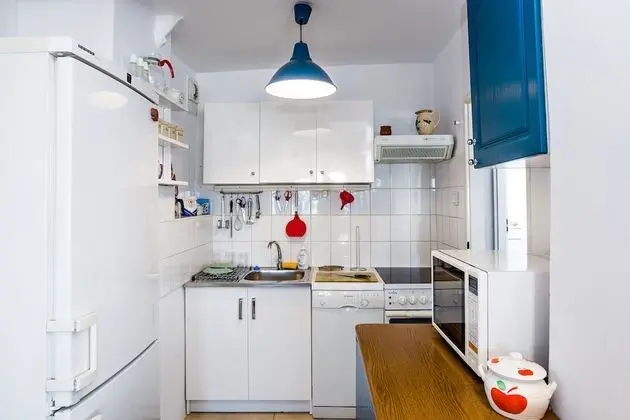 Apart Daire, 2 Yatak Odası, Küçük Mutfak