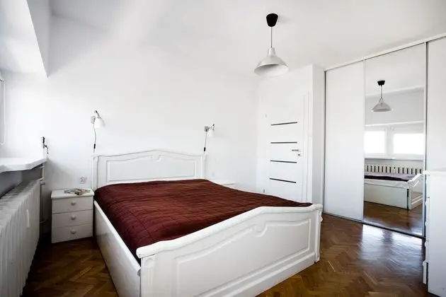 Apart Daire, 2 Yatak Odası, Küçük Mutfak