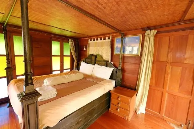 Standard Twin Room with Garden View