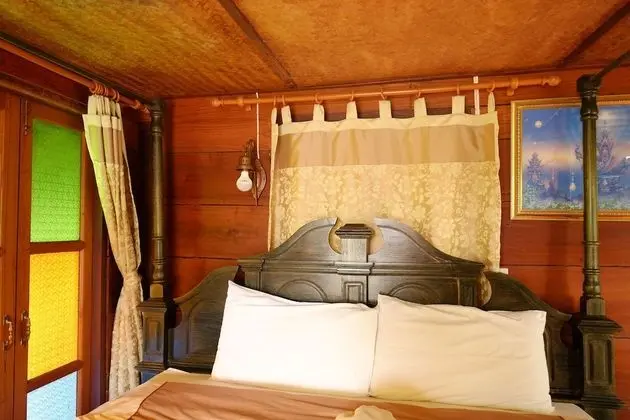 Standard Twin Room with Garden View
