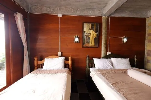 Superior Room with River View (Double&Single bed)