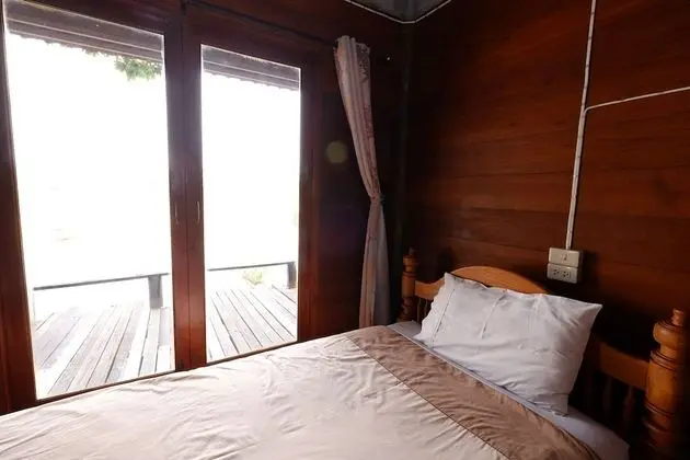 Superior Room with River View (Double&Single bed)