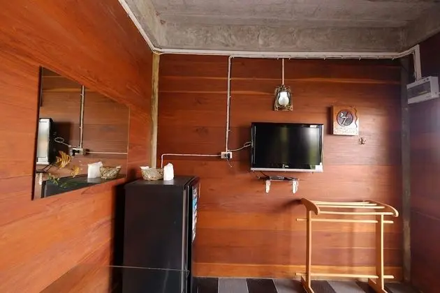 Superior Room with River View (Double&Single bed)