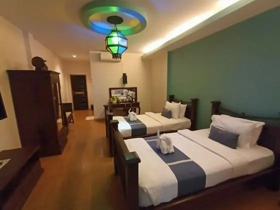 Standard Twin Room