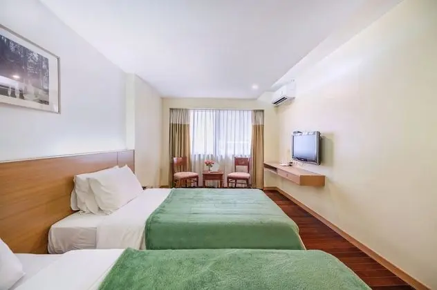 Deluxe Tek Büyük veya İki Ayrı Yataklı Oda
