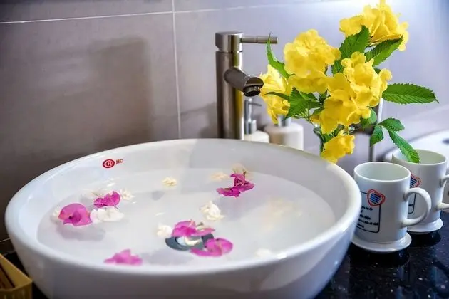 Deluxe Tek Büyük Yataklı Oda, Balkon