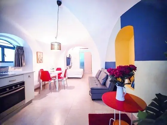 Studio Apartment Ground Floor