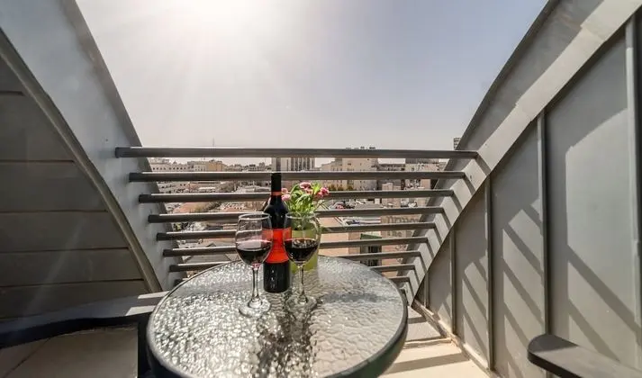 Deluxe Tek Büyük veya İki Ayrı Yataklı Oda, Balkon