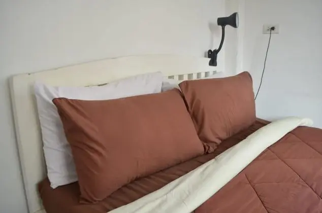Double Fan Room (Shared Bathroom)