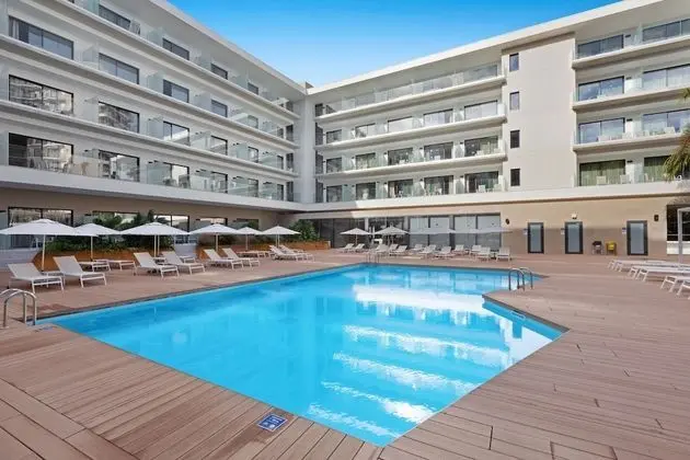 Junior Süit, Teras (2 adults)