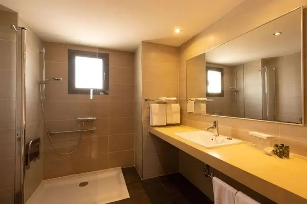 Tek Büyük Yataklı Oda (2 Adults)