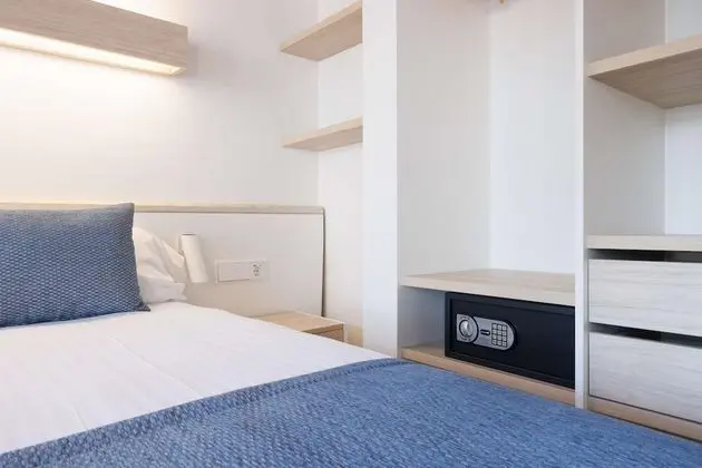 Standard Tek Büyük Yataklı Oda (2 Adults)