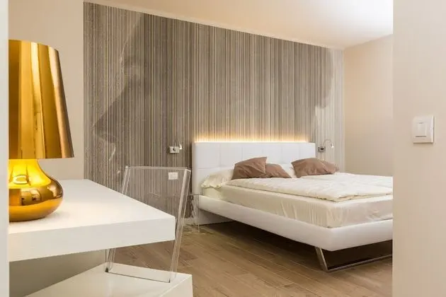 Superior Tek Büyük veya İki Ayrı Yataklı Oda