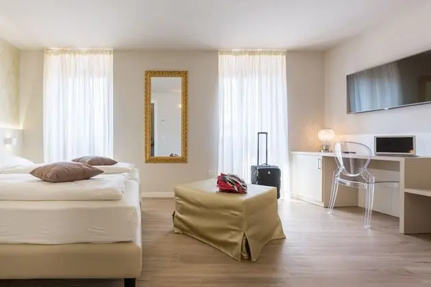 Superior Tek Büyük veya İki Ayrı Yataklı Oda