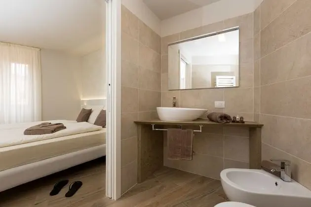 Superior Tek Büyük veya İki Ayrı Yataklı Oda