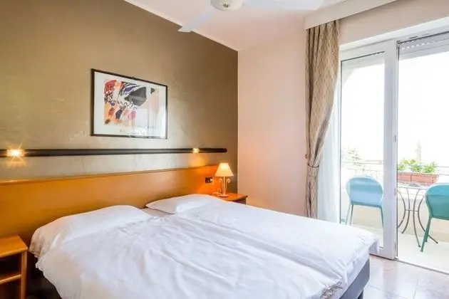 Tek Büyük veya İki Ayrı Yataklı Oda