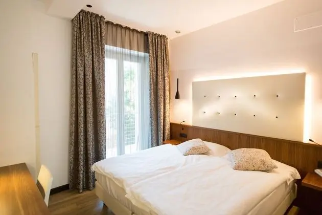 Tek Büyük veya İki Ayrı Yataklı Oda