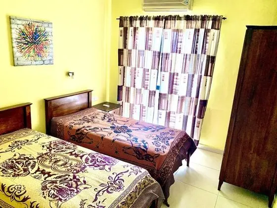 Economy Two-Bedroom Apartment (5 beds)