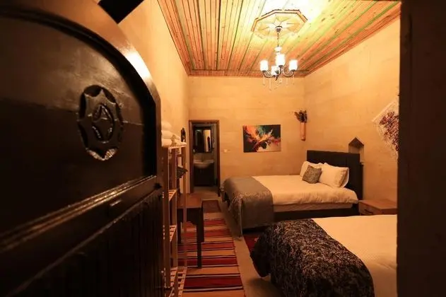 Triple Cave Room, Bahçe Manzaralı