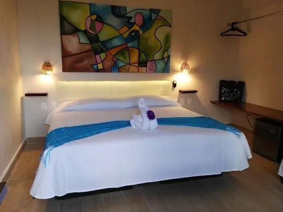 Deluxe Tek Büyük Yataklı Oda, 1 En Büyük (King) Boy Yatak ve Çekyat, Havuz Manzaralı