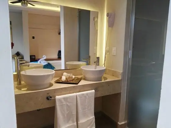 Deluxe Tek Büyük Yataklı Oda, 1 En Büyük (King) Boy Yatak ve Çekyat, Havuz Manzaralı