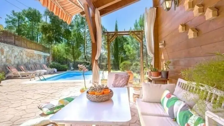 Villa, 4 Yatak Odası, Kişiye Özel Havuzlu