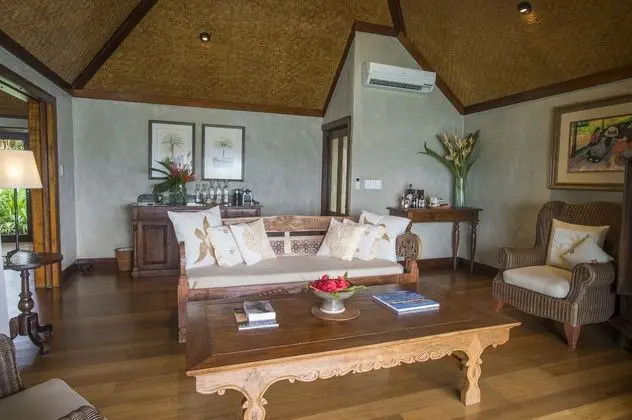 Villa, Denize Sıfır (Ultimate)