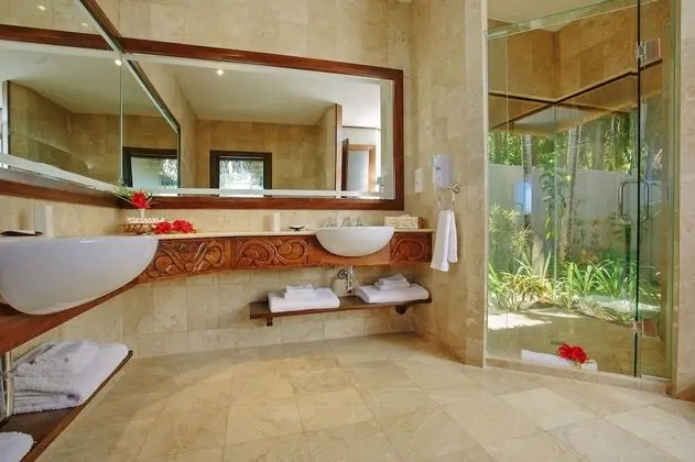 Villa, Denize Sıfır (Ultimate)