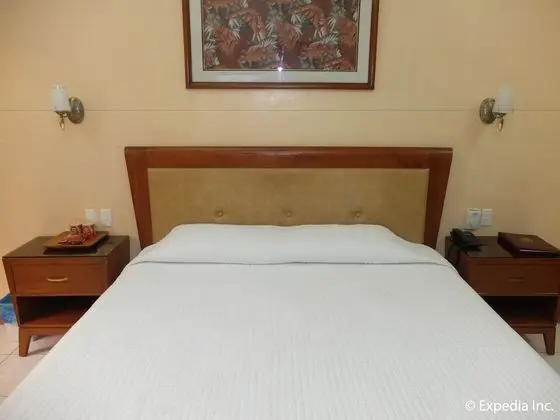 Executive Room, Smoking