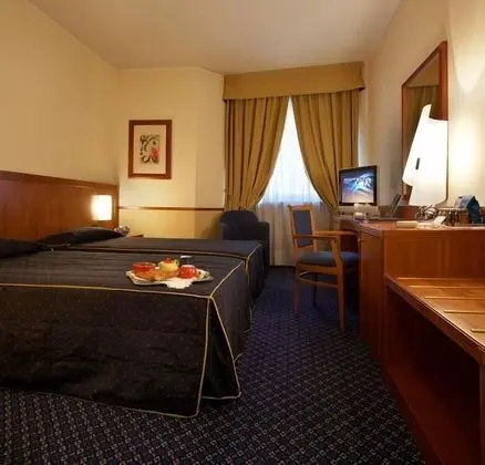Standard Tek Büyük Yataklı Oda, 1 Çift Kişilik veya 2 Tek Kişilik Yatak (con letto supplementare)