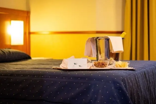 Standard Tek Büyük Yataklı Oda, 1 Çift Kişilik veya 2 Tek Kişilik Yatak (con letto supplementare)