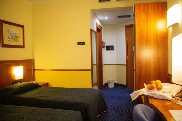 Standard Tek Büyük Yataklı Oda, 1 Çift Kişilik veya 2 Tek Kişilik Yatak (con letto supplementare)