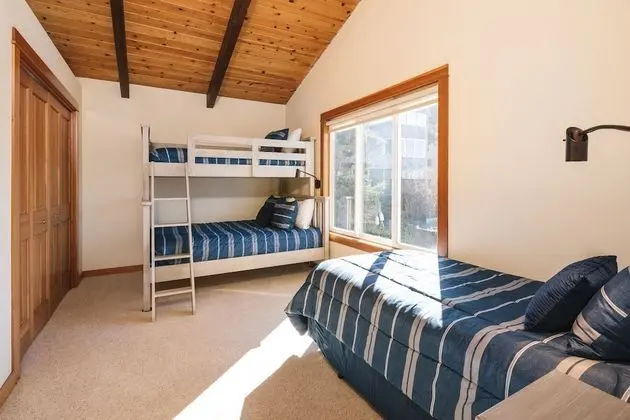 Ev (3 Bedrooms)