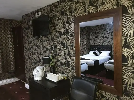 Süit, Banyolu/Duşlu