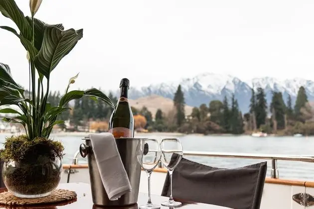 Luxury Süit, 4 Yatak Odası, Göl Manzaralı, Deniz Üstü