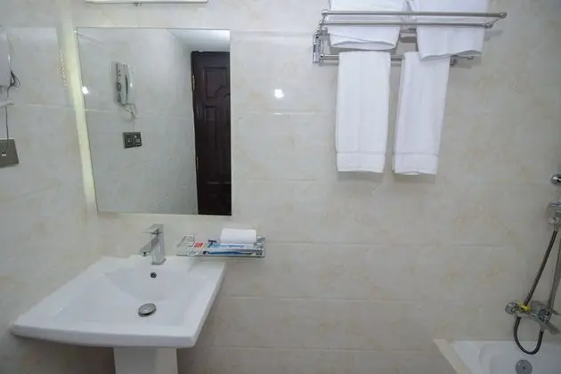 Deluxe Tek Büyük Yataklı Oda